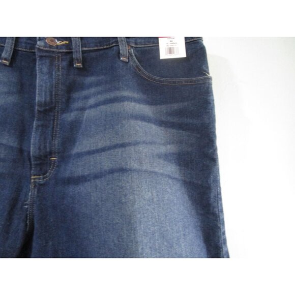 Wrangler Five Star Premium Mens Relaxed Fit Denim Shorts Size 44 Blue NWT - Picture 11 of 16